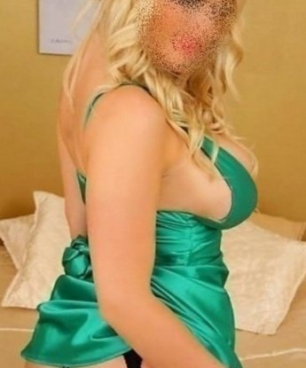 Живу в Москве, так что можем встретиться где угодно в этом прекрасном городе. В моих объятиях ты найдешь нежность, страсть и полное удовлетворение. У меня море опыта и ты можешь быть уверен, что каждая минута нашего свидания будет наполнена неповторимыми ощущениями. Фото и отзывы о моих услугах ты найдешь на моем профиле. Жду тебя, чтобы воплотить все твои сокровенные мечты в реальность. 😘💋 8178, 20 лет